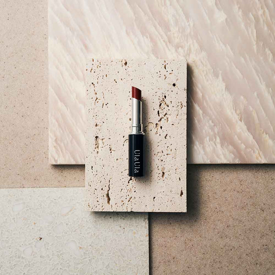 カラーリップ 無添加 UlaUla ウラウラ エッセンシャルリップスティック オーガニック 正規品 メイク 美容成分配合 天然 ナチュラル ノンケミカル 自然 カラーリップ