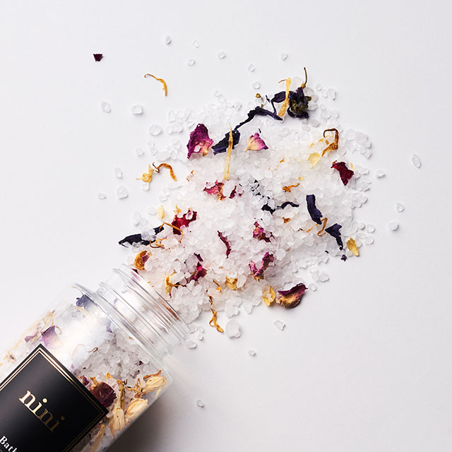 入浴剤 ニニ ハーブバスソルト アロマミックス 340g 無添加 無農薬 正規品 天然 ナチュラル ノンケミカル 自然 美人肌 Organic nini