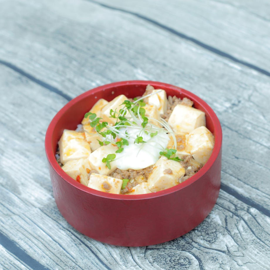 お弁当箱 クアントバスタ 漆塗りくり抜き弁当箱 朱漆 1段 正規品 ナチュラル 自然 天然 漆 漆塗り くり抜き製法