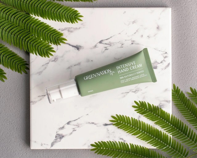 ハンドクリーム Green Nation Life ハンドクリーム 50ml スイートオレンジ＆レモングラス ラベンダー＆タイム ベルガモット＆イランイラン の香り 無添加 正規品 デザートライム バンクシアセラタ花エキス ナチュラル 天然 グリーンネイションライフ