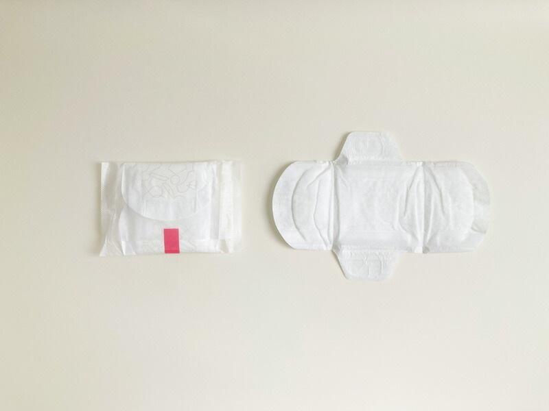 ナプキン オーガニックコットン シシフィーユ sisiFILLE PERIOD PADS 23.5cm （20個入り） 生理用 オーガニック 無添加 正規品 無農薬 ナチュラル 天然 ノンケミカル