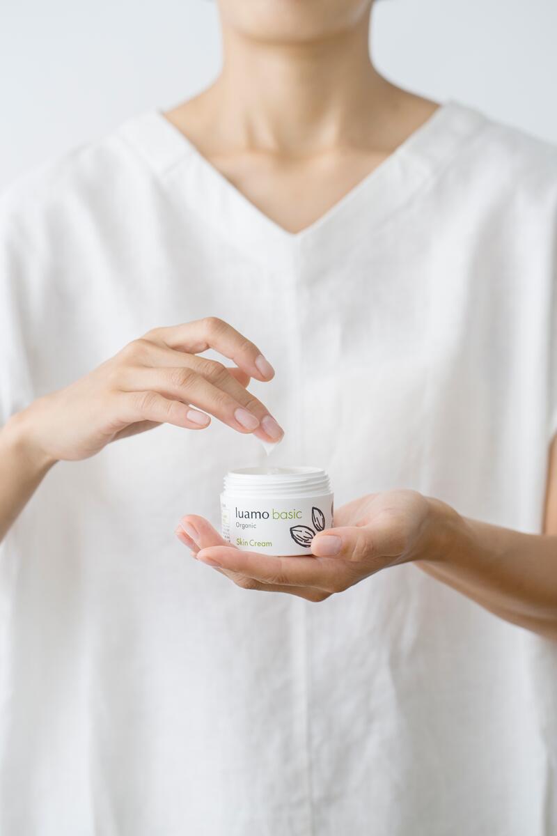 スキンクリーム 無添加 ルアモ ルアモ ベーシック スキンクリーム 50ml ひざ かかと 全身 オーガニック ナチュラル ノンケミカル 自然 スキンケア 天然 爽やかな ヴァーベナの香り 家族で使える 男女兼用