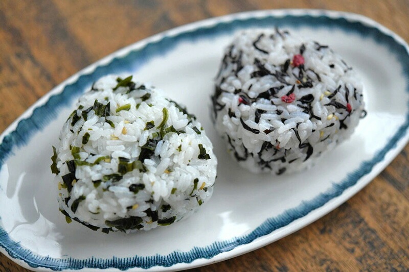 ふりかけ 白ごはん.com ソフトタイプふりかけ ごはんふりかけ 25g 正規品 国内産 保存料 無添加   遺伝子組み換え原料不使用 自然 山本佐太郎商店