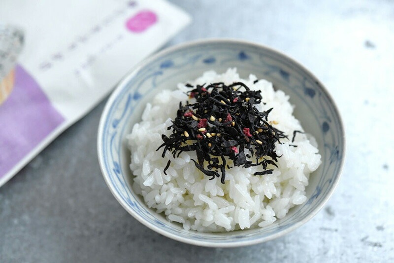 ふりかけ 白ごはん.com ソフトタイプふりかけ ごはんふりかけ 25g 正規品 国内産 保存料 無添加   遺伝子組み換え原料不使用 自然 山本佐太郎商店