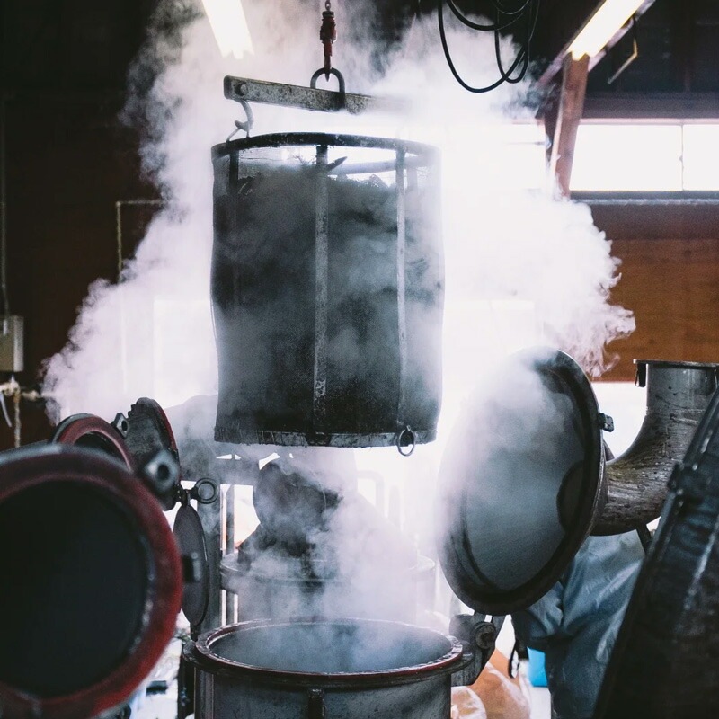 精油 NALUQ エッセンシャルオイル 北海道モミ 5ml 無添加 正規品 国内産 ナチュラル 天然 北海道産原料 モミの木 トドマツ アロマオイル ナルーク フプの森