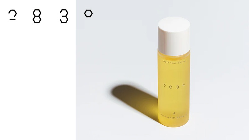 ボディオイル FROMO 2830 リファイニング バス＆ボディ オイル (J) 浄化 100ml 正規品 ミツロウ配合 自社養蜂 マカデミアナッツ油 ボディケア 保湿 植物性オイル 浄化期 透明感のある肌 バスオイル ヘアオイル 全身用 フローモ ニーハチサンゼロ