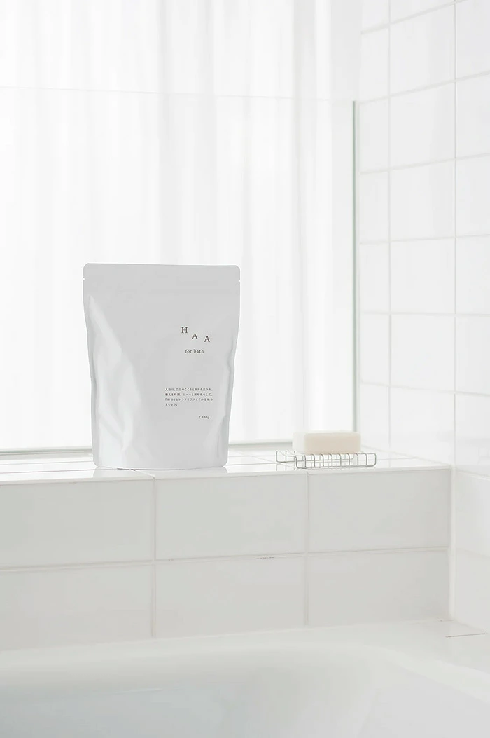 入浴剤 HAA 薬用入浴剤 HAA for bath 大容量 900g 正規品 医薬部外品 無香料 湯の花 別府温泉 湯の花エキス 温泉の素 白濁湯 にごり湯 温浴 バスタイム お風呂 バスグッズ リラックスタイム 自宅用 日常使い 日本製 ハー