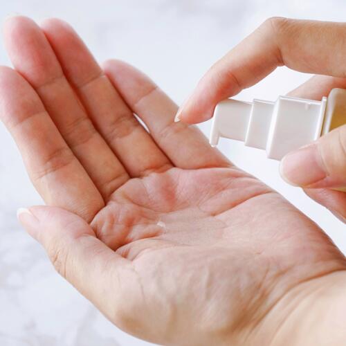 美容液 無添加 リンカ ユズ オーガニック ダブルエッセンス 60ml 正規品 天然成分100％ 2層式美容液 スキンケア フェイスケア 柚子 夏ミカン アルコールフリー グリセリンフリー 乳化剤不使用 天然 ナチュラル ノンケミカル 自然 さっぱり しっとり RINKA