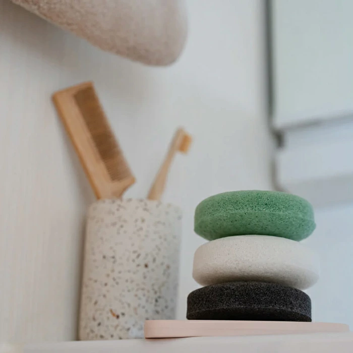 蒟蒻スポンジ マナ オーガニックリビング 天然こんにゃくスポンジ 正規品 洗顔スポンジ 天然スポンジ 天然こんにゃく 毛穴ケア 角質ケア 敏感肌 赤ちゃんスポンジ mana. ORGANIC LIVING