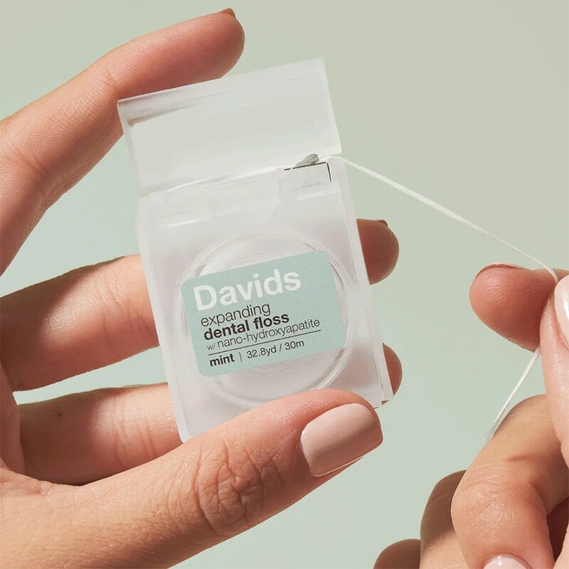 デンタルフロス デイヴィッズ プレミアムデンタルフロス　本体（30m）、レフィル（30m） 正規品 天然 ナチュラル オーガニック ナノヒドロキシアパタイト ヴィーガンワックス DAVIDS
