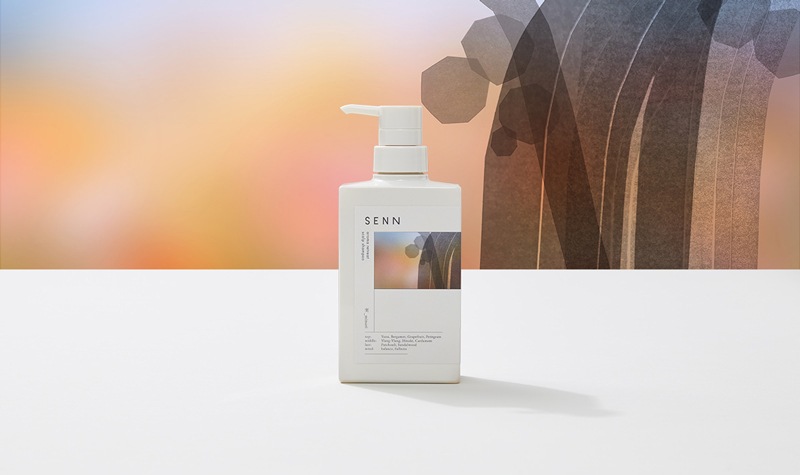 オールインワンシャンプー SENN セン アロマリトリート スカルプトリートメントシャンプー 400g 実 木陰 正規品 天然 ナチュラル ノンシリコン 1本で8役 トリートメント不要 スカルプケア ヘアケア アロマ香る リラックス 人工香料不使用 天然精油