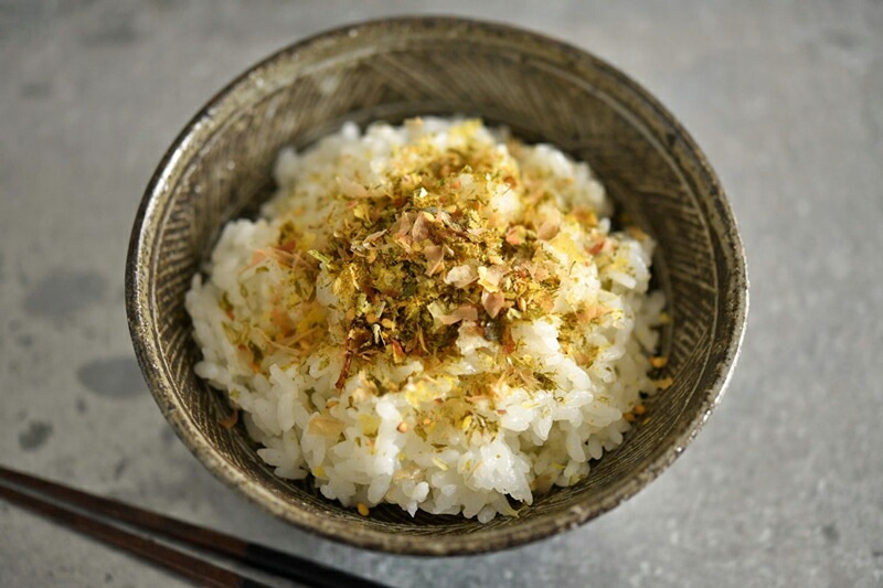 ふりかけ 白ごはん.com 和風カレーふりかけ 25g 正規品 国内産 保存料 無添加   遺伝子組み換え原料不使用 自然 山本佐太郎商店