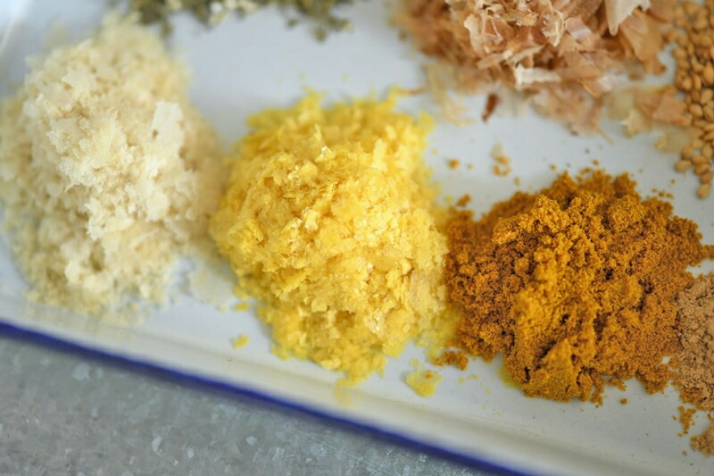 ふりかけ 白ごはん.com 和風カレーふりかけ 25g 正規品 国内産 保存料 無添加   遺伝子組み換え原料不使用 自然 山本佐太郎商店