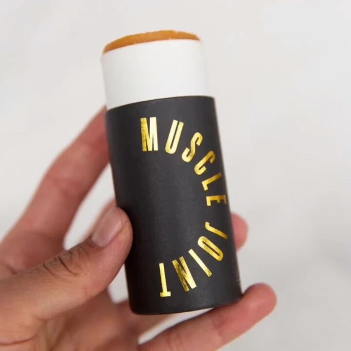 ボディケアバーム アーブアポセカリー マッスルバーム 120g オーガニック 無添加 正規品 ボディケア 肩こり 首こり 筋肉疲労 インフューズドオイル ショウガ根エキス トウガラシ果実エキス 天然 ナチュラル ノンケミカル 自然 URB APOTHECARY