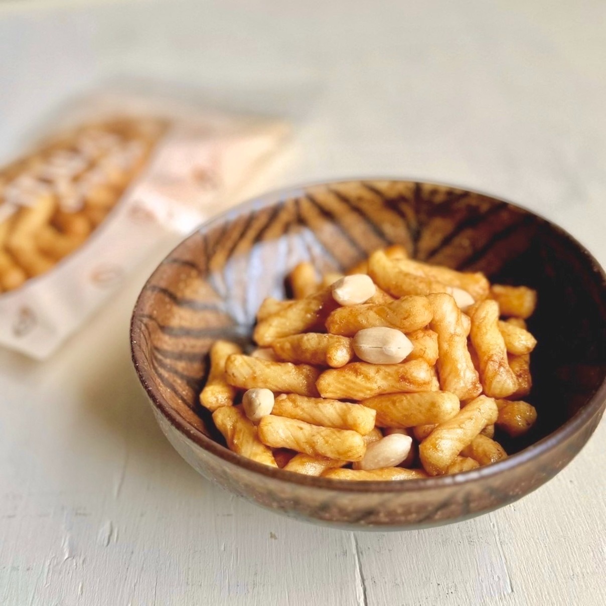 あられ＆ピーナッツ 大地のおやつ マヨピー 90g 正規品 国内産 保存料 無添加   遺伝子組み換え原料不使用 自然 山本佐太郎商店