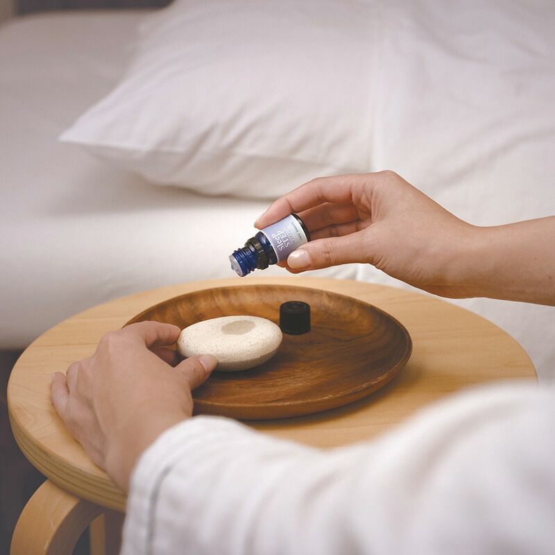 エッセンシャルオイル 無添加 スリープステップ ブレンドエッセンシャルオイル 5ml オーガニック 正規品 日用品 バスグッズ 天然 ナチュラル ノンケミカル 自然 SLEEP STEP 睡眠 快眠