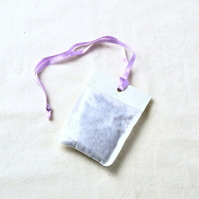 防虫剤 無添加 KUSU HANDMADE クスハンドメイド アロマ防虫剤 カンフル&ラベンダー クローゼット用 10g 3袋入 クローゼット用 正規品 オーガニック 生活雑貨 虫よけ クローゼット 楠 クスノキ
