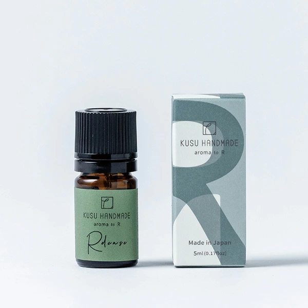アロマオイル クスハンドメイド aroma to R ブレンドオイル 正規品 天然 フレグランス ブレンドアロマ ヒーリングアロマ マインドフルネス 森の香り 心を整える KUSU HANDMADE
