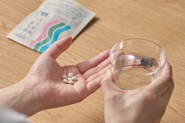 サプリメント 創健社 巡るサプリ ゆらぎサポート 機能性表示食品 丈夫な骨の維持 肌の乾燥 毎日生き生き 正規品 国内産 保存料 無添加 国産原料 大豆イソフラボン ヒアルロン酸 ラクトビオン酸 コラーゲンペプチド 更年期 美肌サプリ