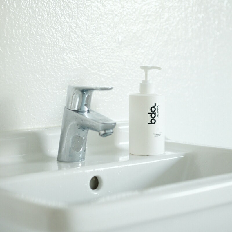 ボディウォッシュ 無添加 bda ORGANIC ディープクレンジングウォッシュ ボディアンドハンド グリーンティ＆パーシモン 300ml ボディ洗浄料 正規品 天然 ナチュラル