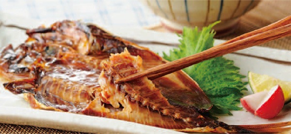 鯵の開き 創健社 キシモト まるとっと あじ開き（しお味） 2枚 購入金額別特典あり 正規品化学調味料 保存料 不使用 骨まで食べられる 干物 カルシウム 簡単調理 電子レンジ調理 湯煎調理 真空パック