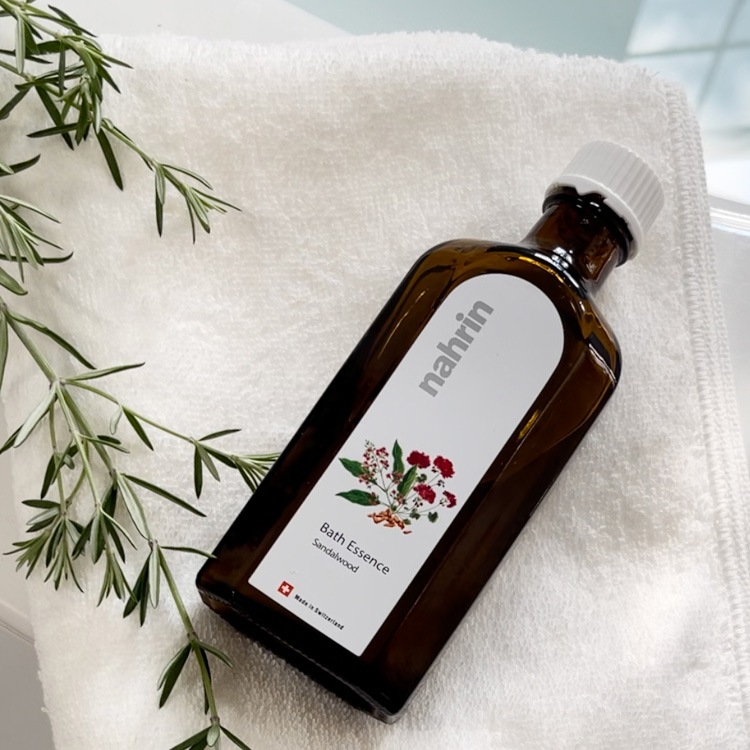 入浴剤 nahrin ナリン バスエッセンス サンダルウッド 50mL(約8回分)/125mL(約20回分) 正規品 バスオイル 天然ハーブ エキゾチック ウッディ フローラル 白檀 自然 ナチュラル 人工香料不使用 リラックス 安らぎ 癒し アロマ しっとり 保湿 潤い
