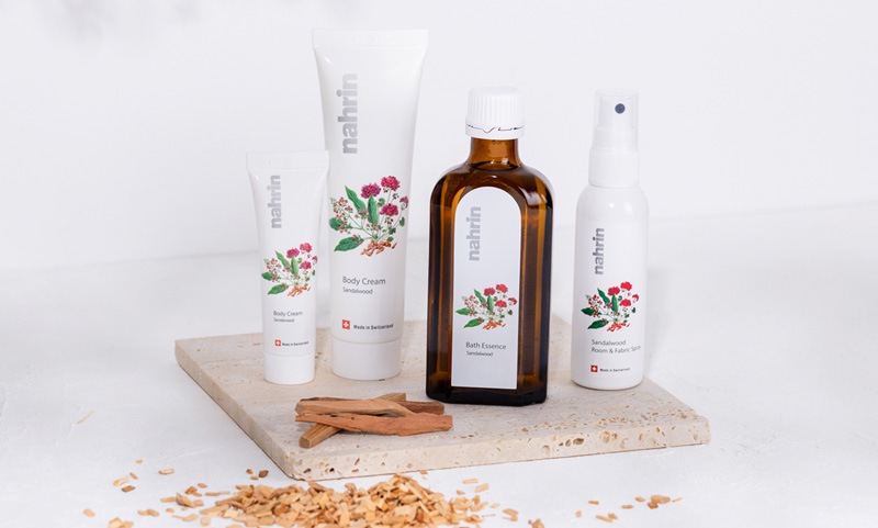入浴剤 nahrin ナリン バスエッセンス サンダルウッド 50mL(約8回分)/125mL(約20回分) 正規品 バスオイル 天然ハーブ エキゾチック ウッディ フローラル 白檀 自然 ナチュラル 人工香料不使用 リラックス 安らぎ 癒し アロマ しっとり 保湿 潤い