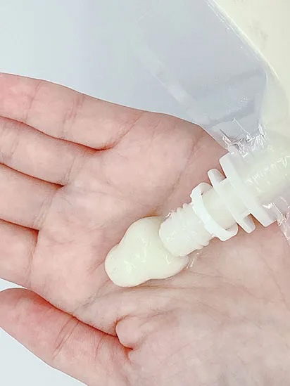 石けん Body Clay ねんどのソープ 300g ボディクレイ 正規品 国内産 洗顔料 フェイスソープ ボディソープ シャンプー 染み抜き 添加物不使用 低刺激 天然 ナチュラル 自然 植物エキス配合 クレイ モンモリロナイト カオリン ユーカリの香り