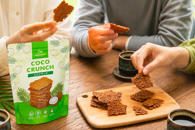 ココナッツスナック cocowell ココウェル ココクランチ 60g 正規品 オーガニック 保存料 無添加 有機ココナッツ プラントベース ヴィーガン 動物性原料不使用 グルテンフリー 香料・保存料不使用 お菓子 ココナッツチップス 焼き菓子