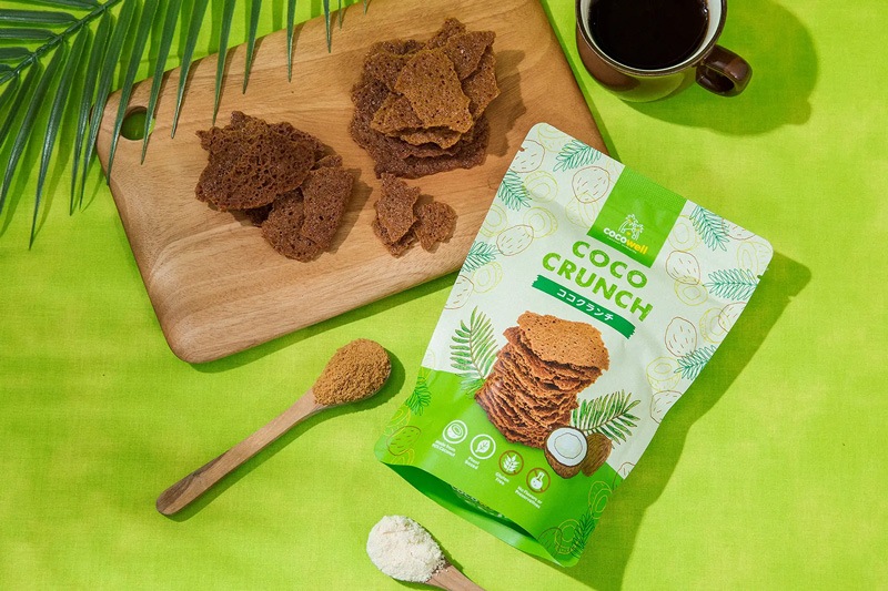 ココナッツスナック cocowell ココウェル ココクランチ 60g 正規品 オーガニック 保存料 無添加 有機ココナッツ プラントベース ヴィーガン 動物性原料不使用 グルテンフリー 香料・保存料不使用 お菓子 ココナッツチップス 焼き菓子