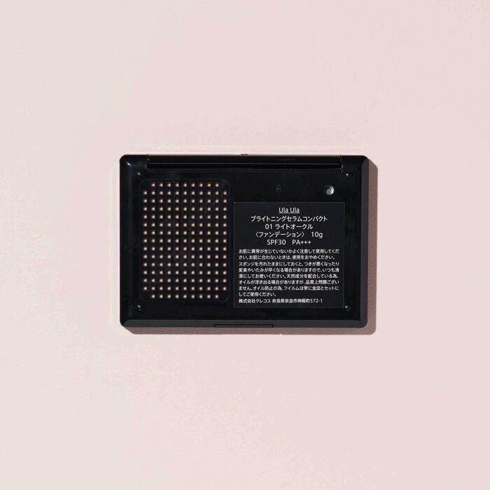 パウダーファンデーション 無添加 UlaUla ウラウラ ブライトニングセラムコンパクト 10g SPF30 PA+++ オーガニック 正規品 メイク 天然 ナチュラル ノンケミカル 自然 ライトオークル オークル ヘルシーオークル カバー力