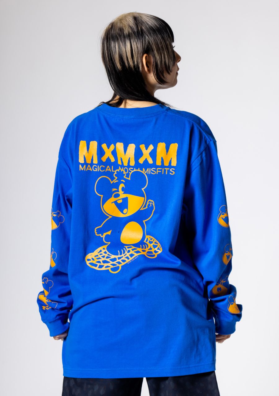 [予約・10月納期] でん六 x MxMxM “ピーナッツスケボーとでんちゃん” LONG TEE (エアーフレッシュナー付き)