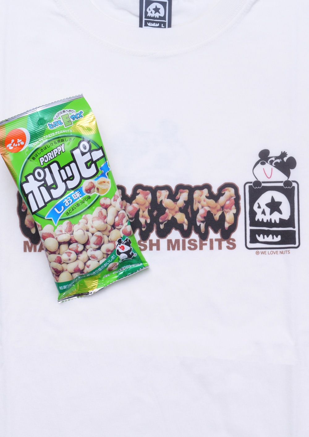 でん六 x MxMxM “WE LOVE NUTS” TEE (エアーフレッシュナー付き) | ALL