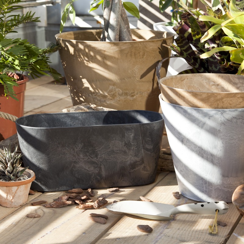 ART STONE CONTAINER SQUARE / Black