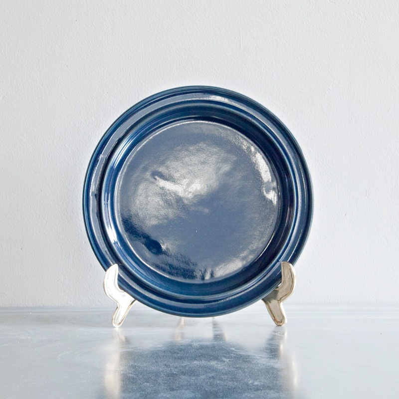 BRASS PLATE STAND (M)