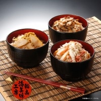 「海女小屋のご飯の素セット」海女小屋の【かにご飯の素】【あわびご飯の素】【さざえご飯の素】三種類の【ご飯の素】セット　石川県輪島沖でとれたての【かに】【あわび】【さざえ】の浜ゆでほぐし。