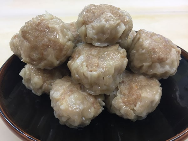 【仲田精肉店】焼売　50個入り　100%まごころ豚の焼売です。大きくてボリュームがあり、肉のうまみを引き出す最低限の調味料でつくりました。噛めば噛むほどまごころ豚の味を感じていただけます。