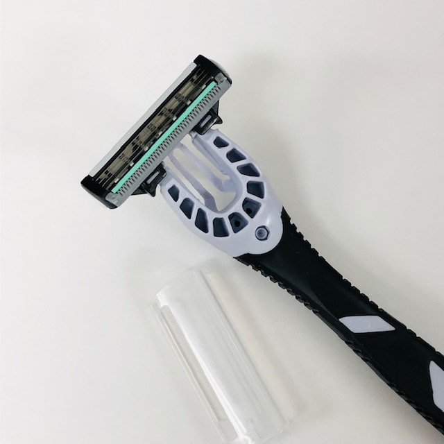 シック クアトロ4 Neo（再生プラスチック製品）＜4枚刃