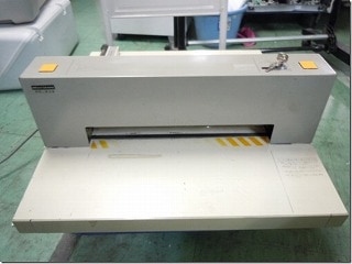 Horizon PC-P39 断裁機 最大幅390mm、最大厚み20mmまで断裁