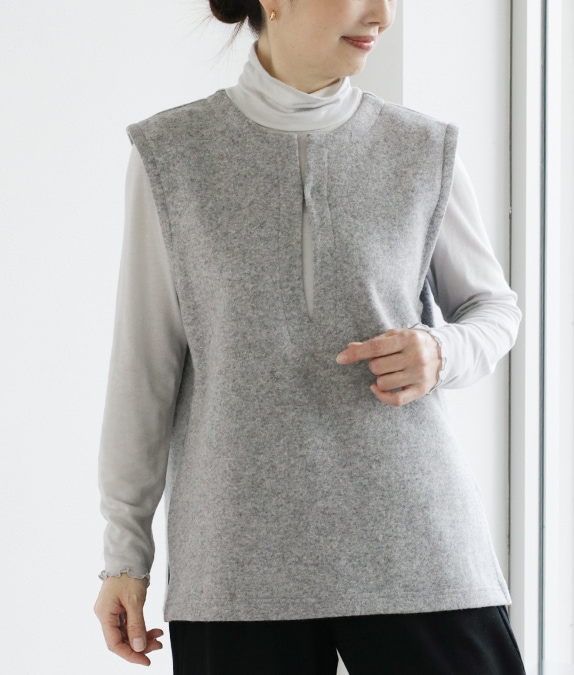 【SALE20%OFF】Vスリットベスト