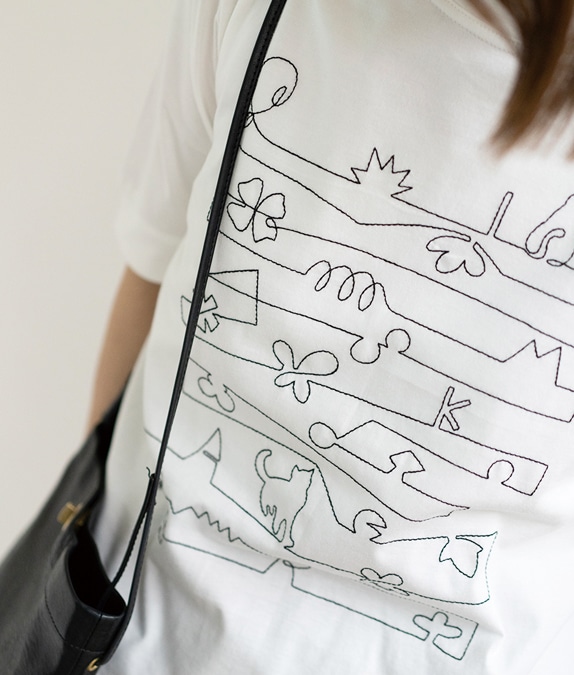 【SALE20%OFF】ロゴとネコと花のプルオーバー