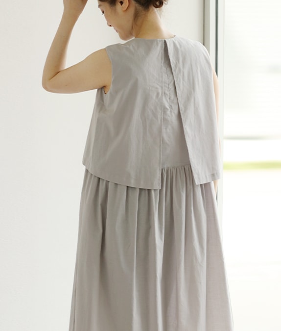 フラップワンピース