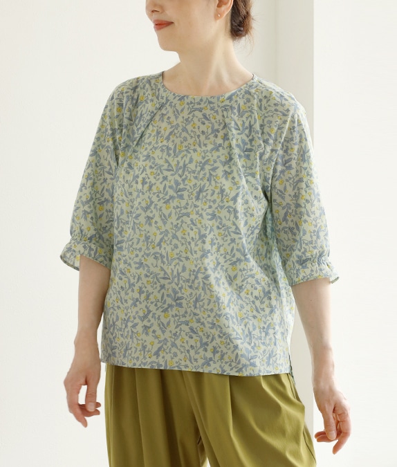 【7/10(金)10：00～◆再値下げSALE40%OFF】シャーリングブラウス