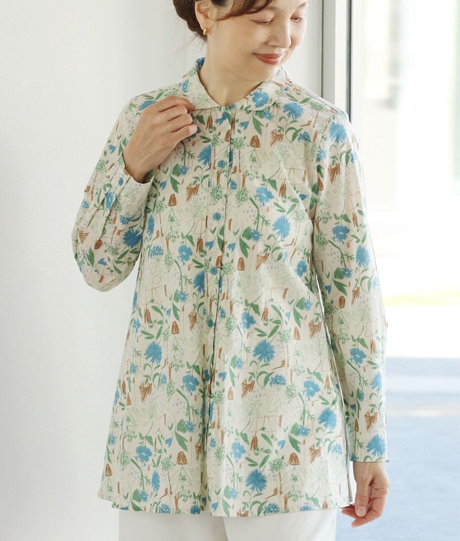 フレアーブラウス