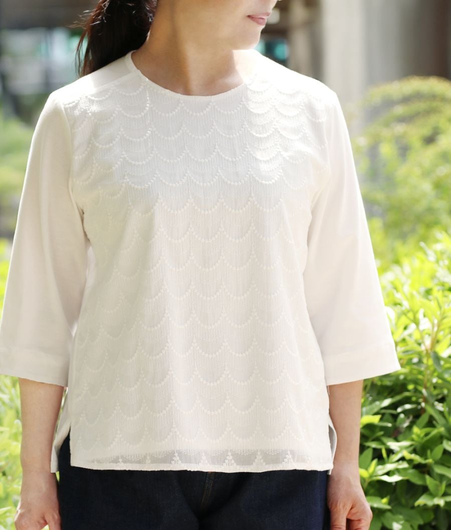 スカラップ刺繍レース合わせプルオーバー