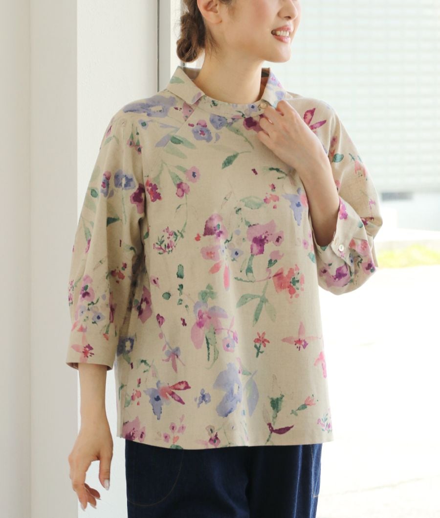 水彩タッチフラワーブラウス
