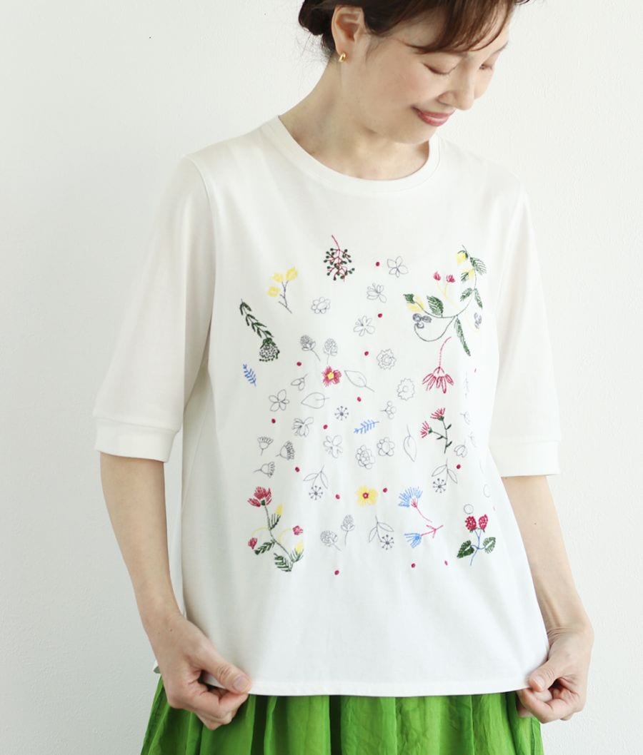 【7/10(金)10：00～◆再値下げSALE30%OFF】花刺繍プルオーバー