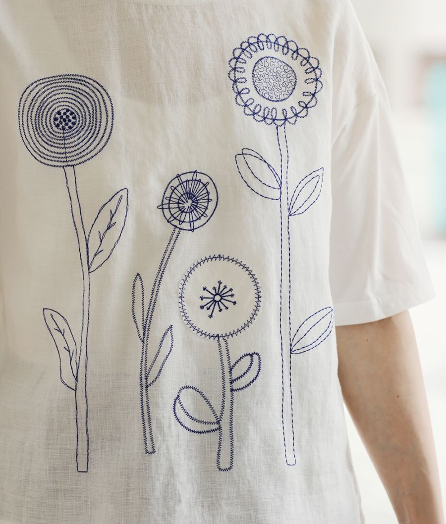 ラインフラワー刺繍プルオーバー