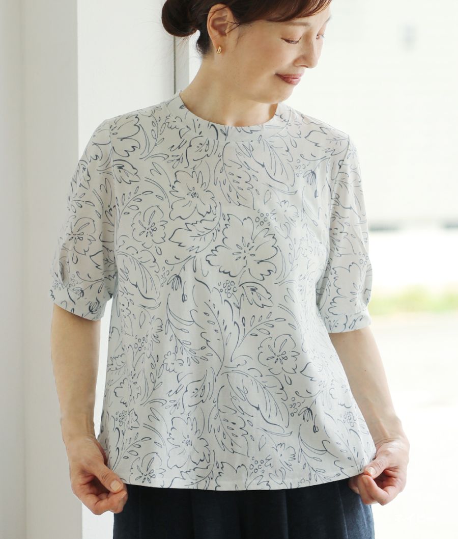 【SALE20%OFF】ラインフラワープルオーバー