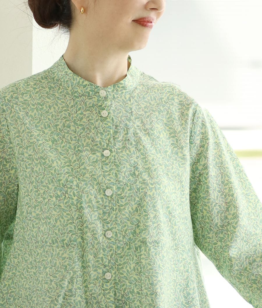 【SALE20%OFF】リーフ柄フレアーブラウス